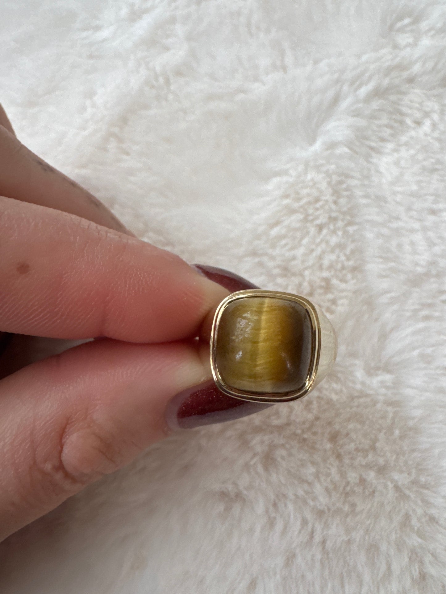 heavy vintage 14k yellow gold tiger’s eye signet ring