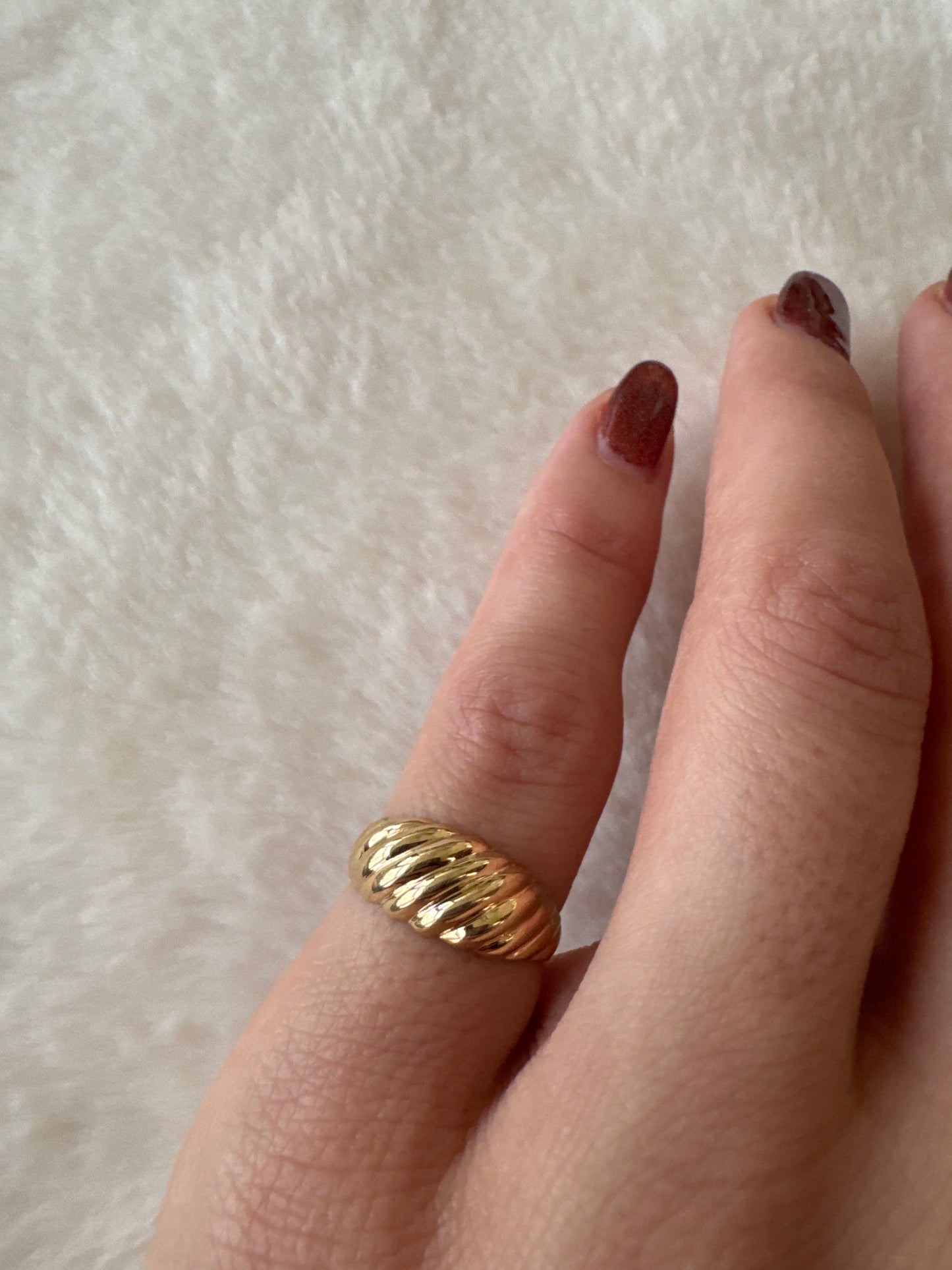 vintage 14k yellow gold croissant ring