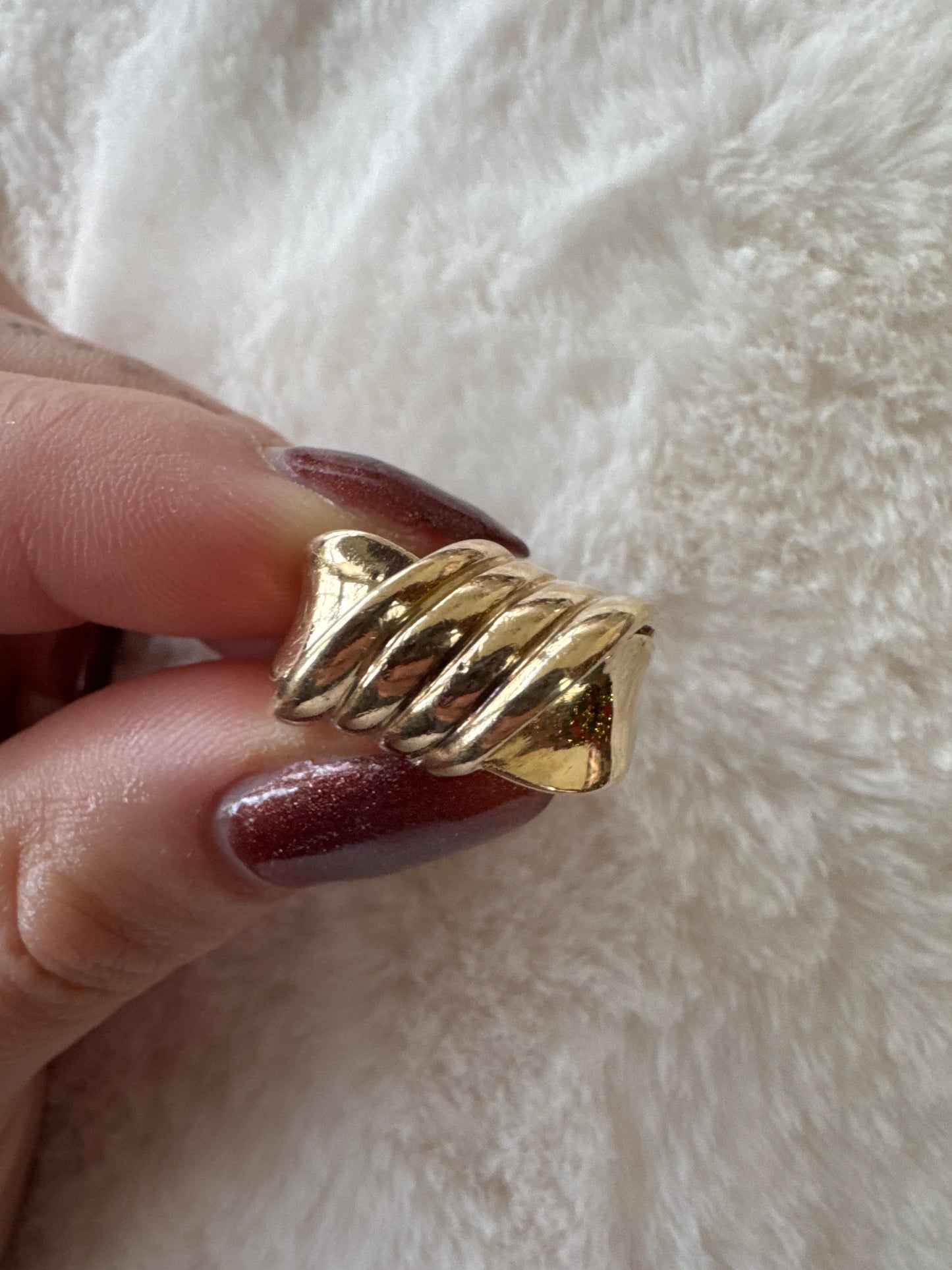 vintage 14k yellow gold fold over ring