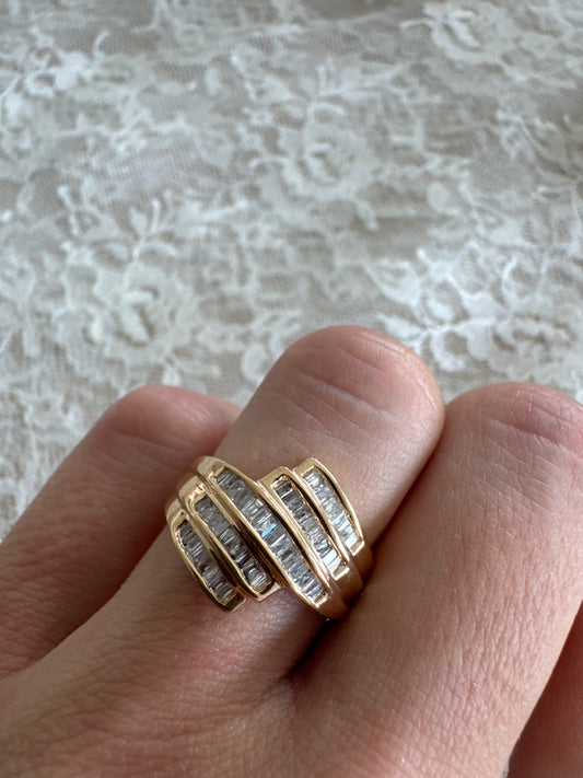 vintage 10k yellow gold baguette diamond ring